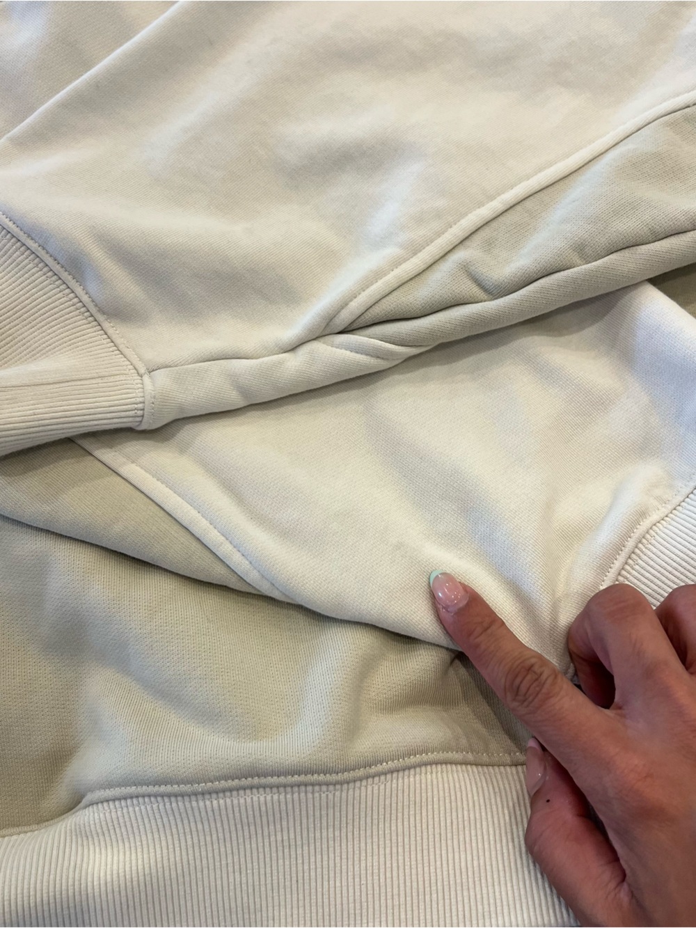 KITH x New York Knicks Hunter III Panelled Quarter Zip Sweater for Women - Picture 6 of 10